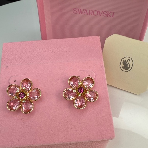 Swarovski Idyllia stud earrings pink earrings - Picture 3 of 4
